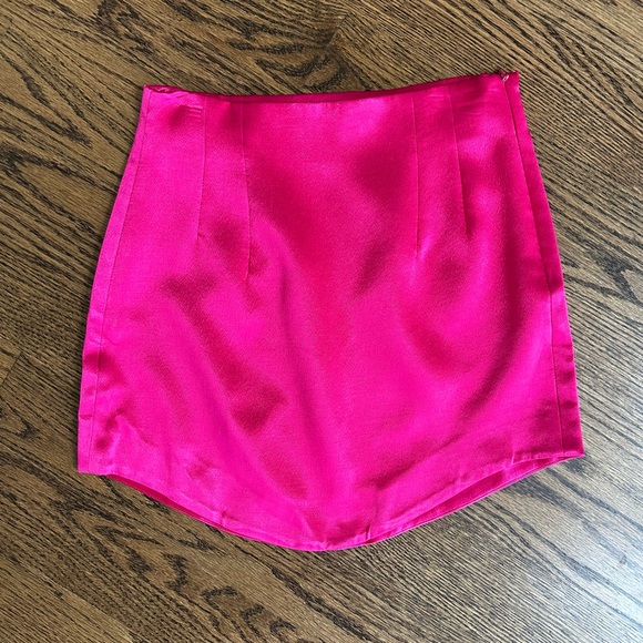 Zara pink satin mini skirt - Picture 1 of 5